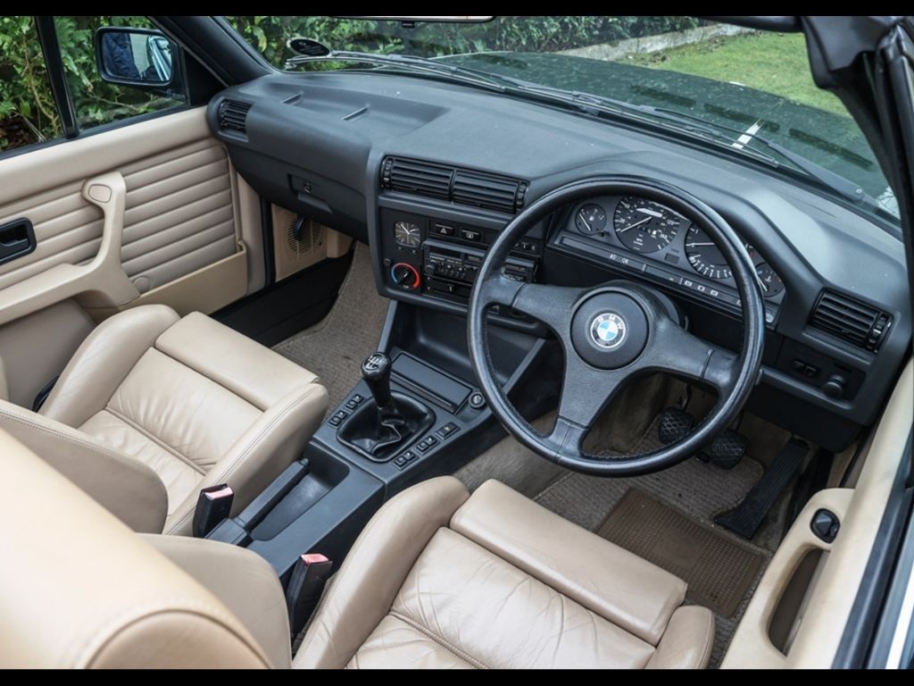 BMW E30 325i sells for £36,224 at Historics